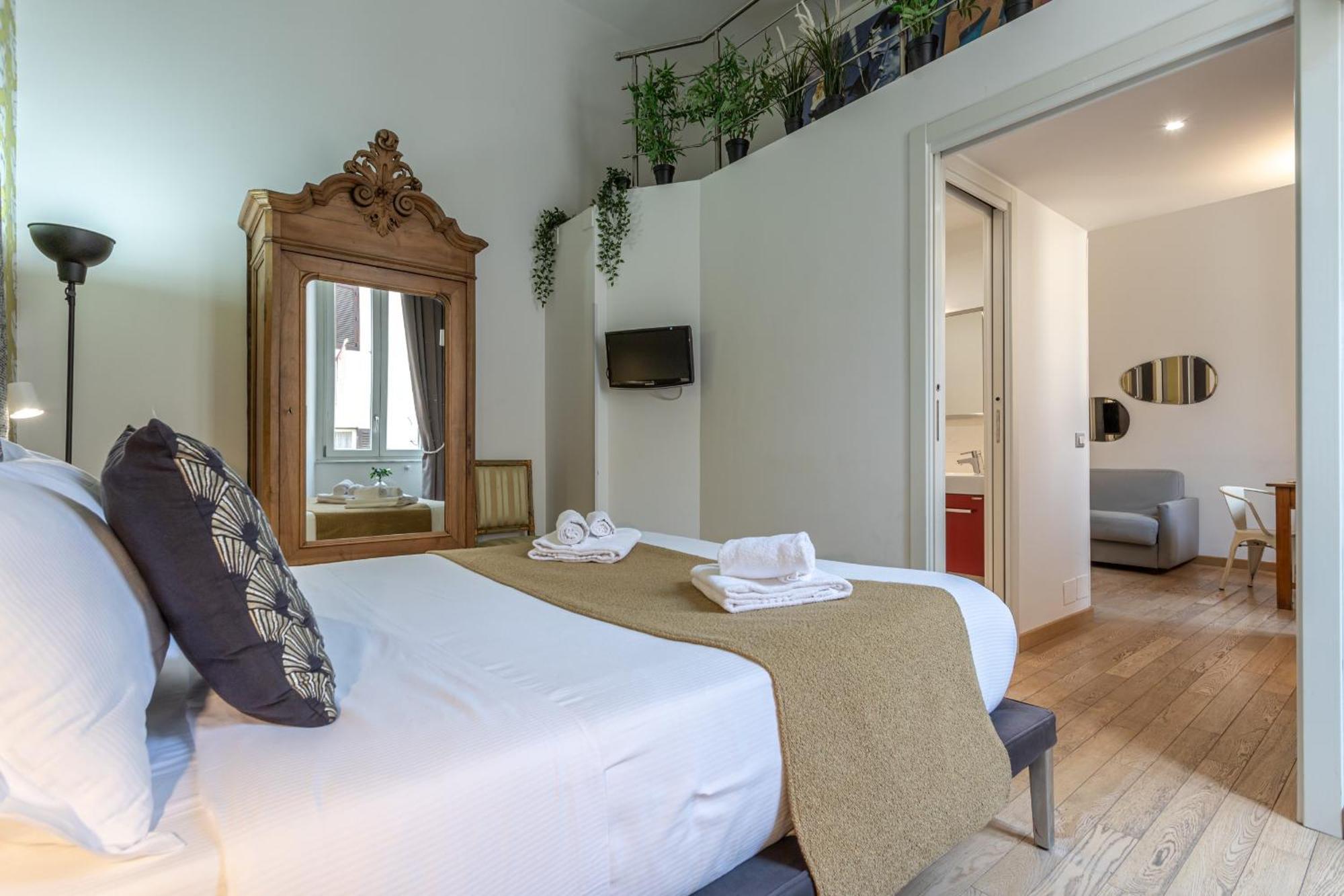 Private Apartment Colosseum Rome Bagian luar foto