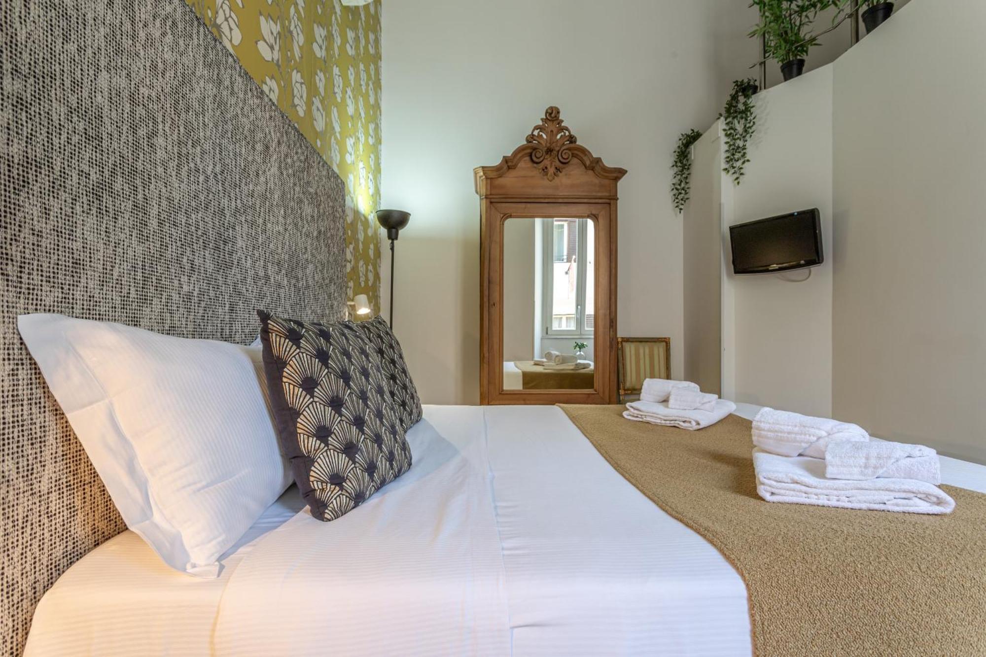 Private Apartment Colosseum Rome Bagian luar foto