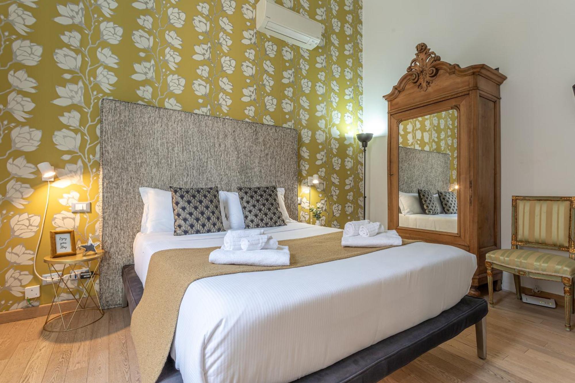 Private Apartment Colosseum Rome Bagian luar foto
